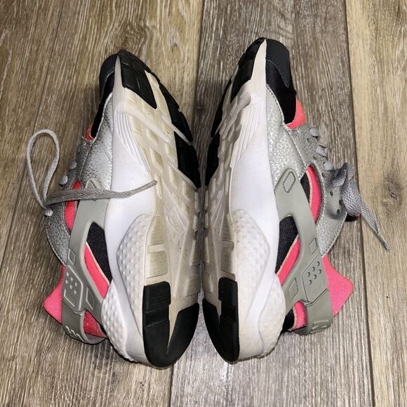 Nike Huarache Run Youth US Size 5Y Hot Punch Pink Wolf Gray 654280-600 Shoes - Picture 9 of 11